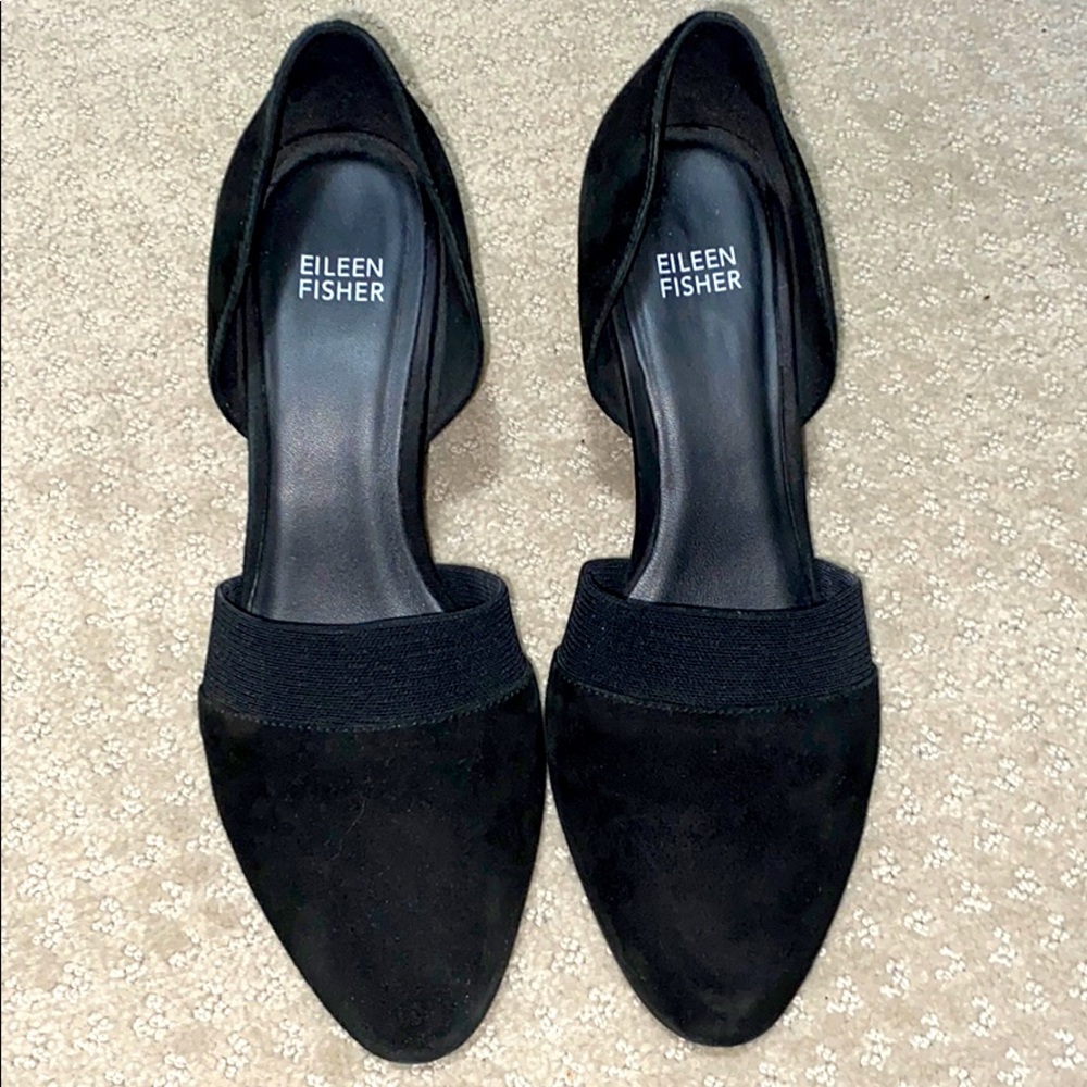 Beautiful black suede heels. Great condition!!